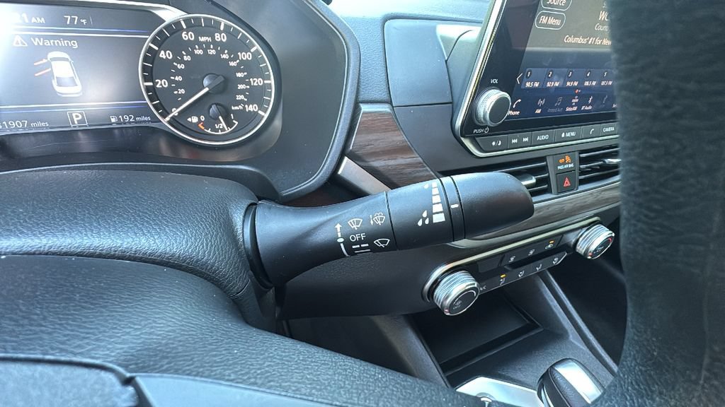 Used 2025 Nissan Altima 2.5 SV FWD image 19