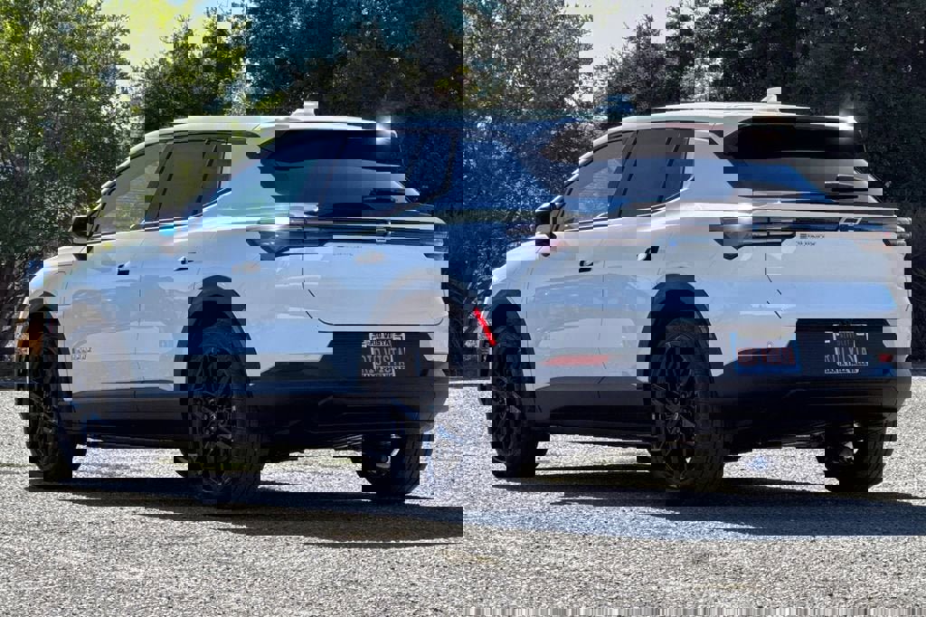 New 2026 Chevrolet Equinox EV LT w/ LPO, Blackout Package image 6