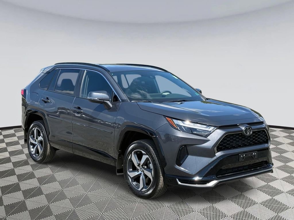 Used 2025 Toyota RAV4 SE