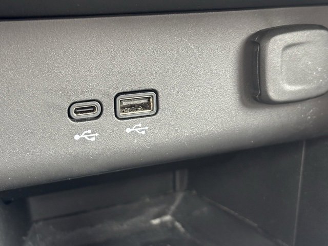 Certified 2024 Buick Encore GX Preferred w/ Comfort Package image 30