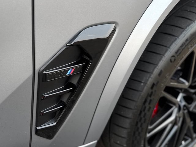Used 2025 BMW X5 M Competition w/ Executive Package AWD/4WD image 38