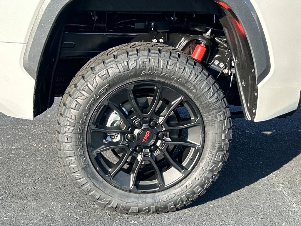 New 2026 Toyota Tundra Limited AWD/4WD image 10