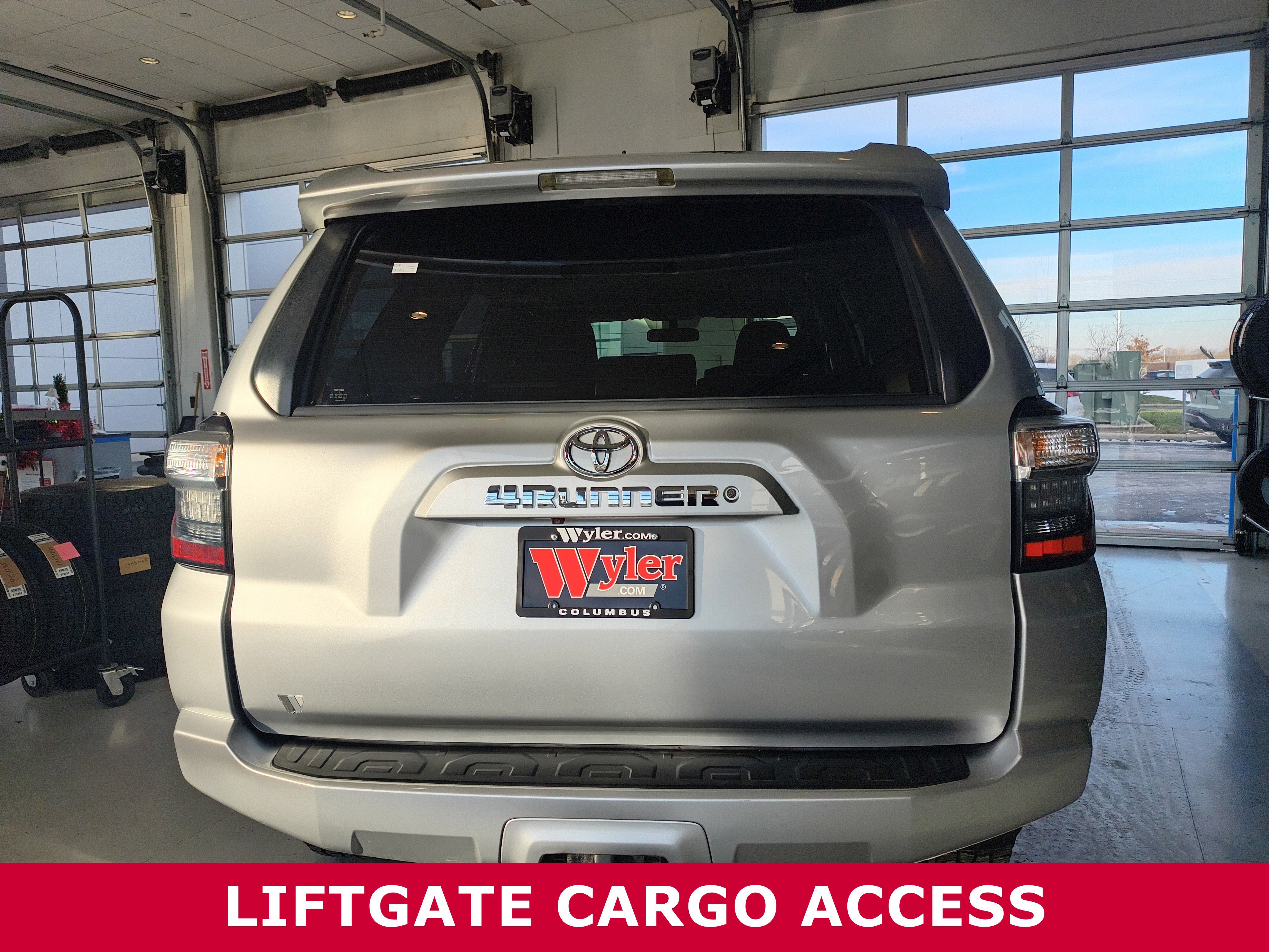 Used 2016 Toyota 4Runner SR5 image 5