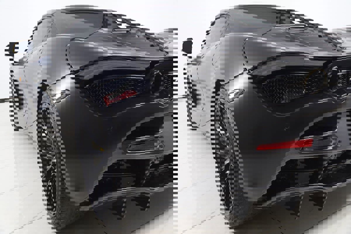 Used 2022 McLaren 720S Performance image 34