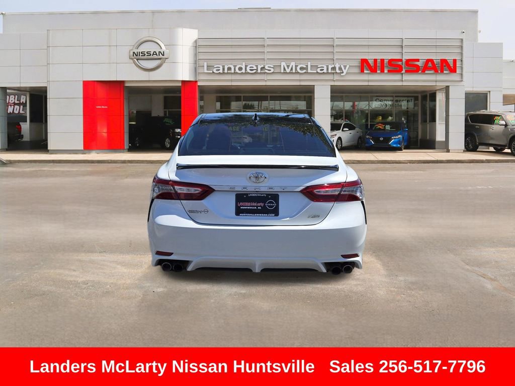 Used 2019 Toyota Camry XSE FWD image 5