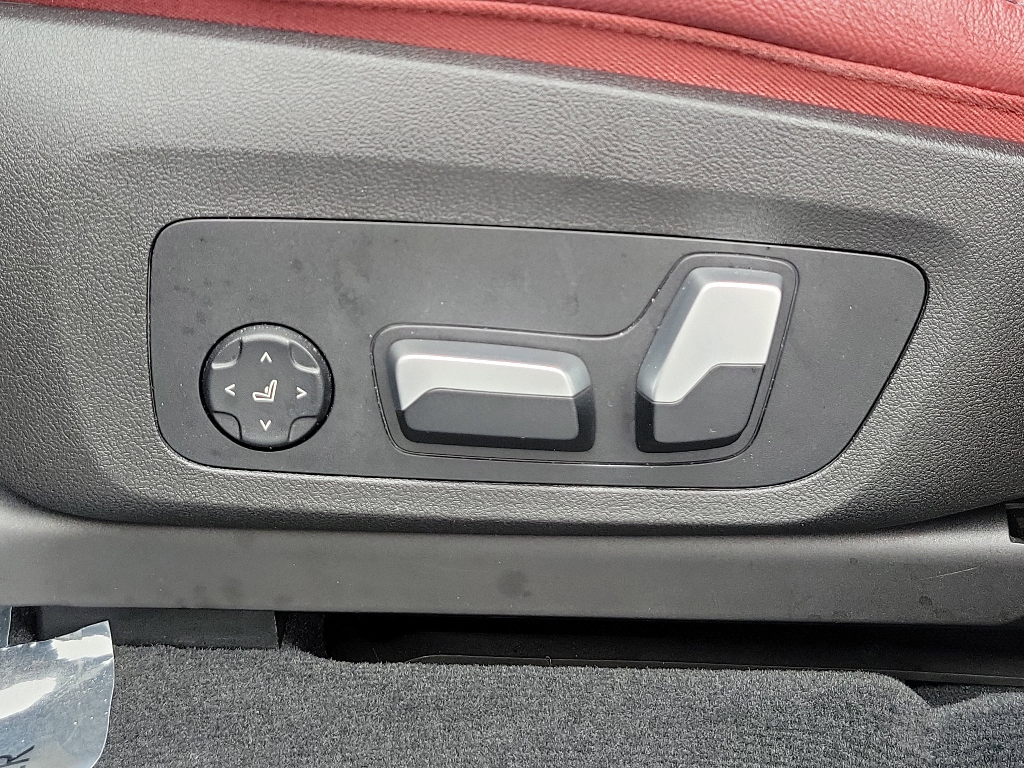 Used 2023 BMW X3 sDrive30i w/ Premium Package image 23