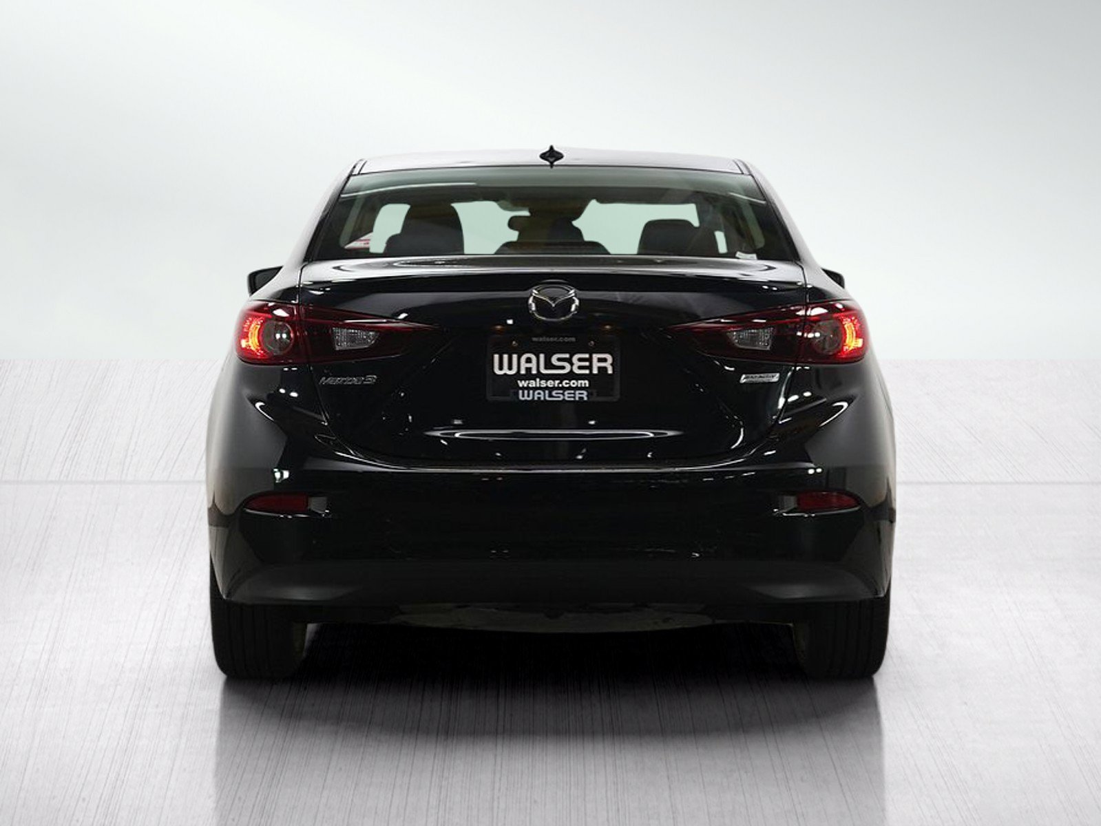 Used 2017 MAZDA MAZDA3 Touring w/ Popular Equipment Package FWD image 4