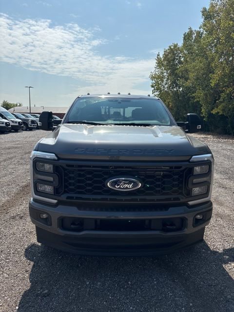 New 2026 Ford F250 XL image 3