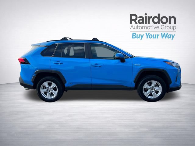 Used 2021 Toyota RAV4 LE AWD/4WD image 8