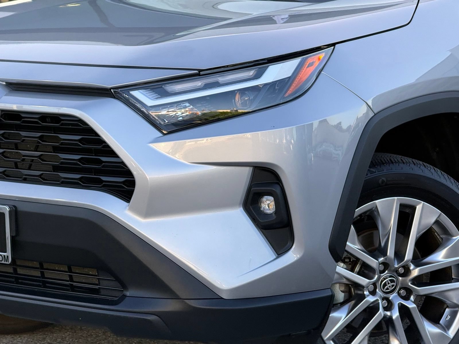 Used 2025 Toyota RAV4 XLE Premium w/ Weather Package AWD/4WD image 3