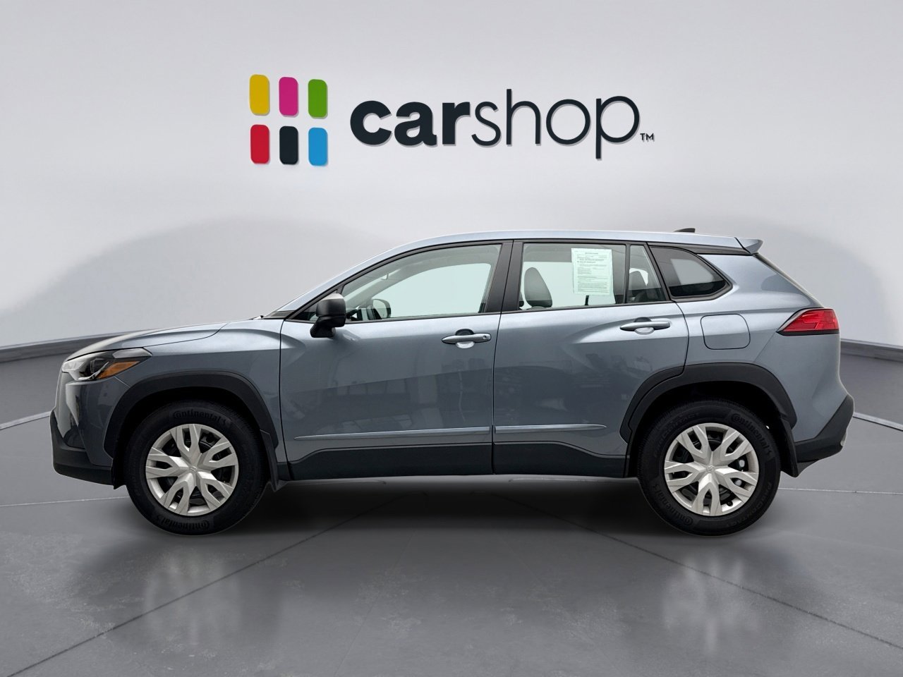 Used 2023 Toyota Corolla Cross L AWD/4WD image 2