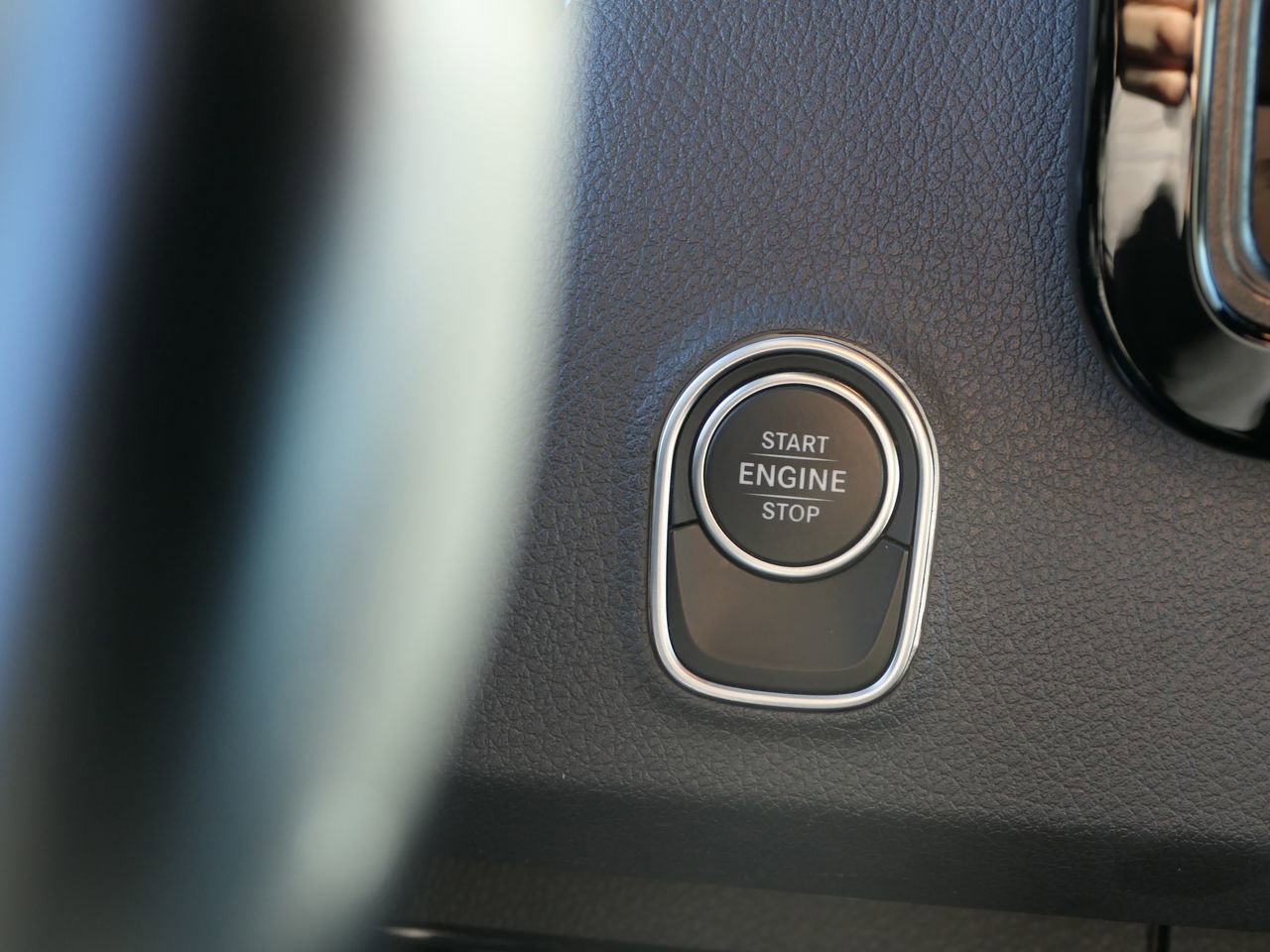 Used 2023 Mercedes-Benz Sprinter 2500 image 18