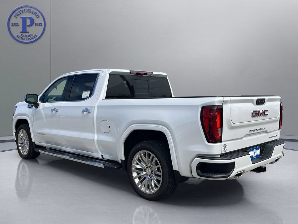 Used 2024 GMC Sierra 1500 Denali w/ Technology Package AWD/4WD image 5
