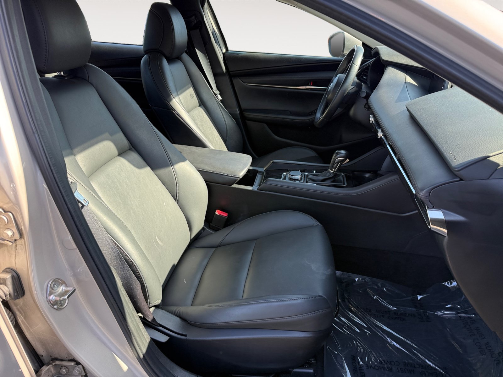 Used 2024 MAZDA MAZDA3 s FWD image 19
