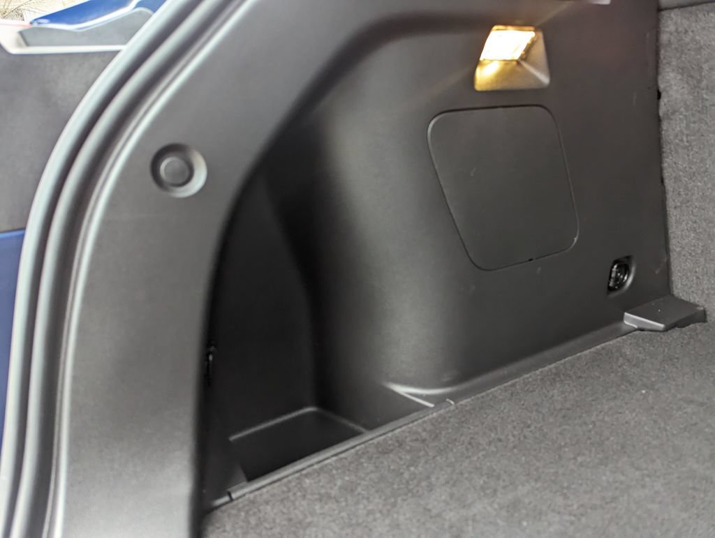 Used 2023 Chevrolet TrailBlazer LT FWD image 37