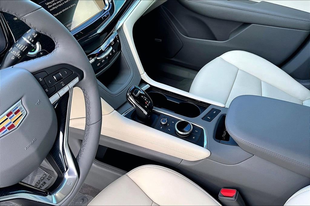 Certified 2024 Cadillac XT6 Premium Luxury FWD image 18