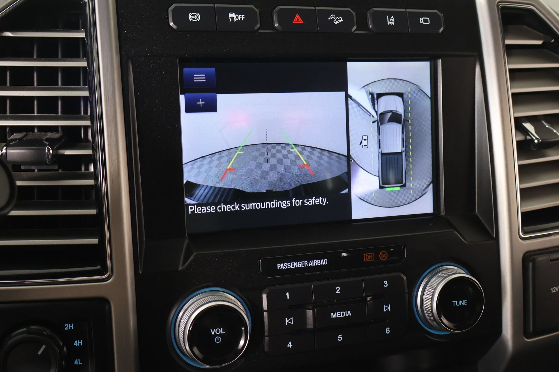 Used 2020 Ford F250 Platinum AWD/4WD image 6