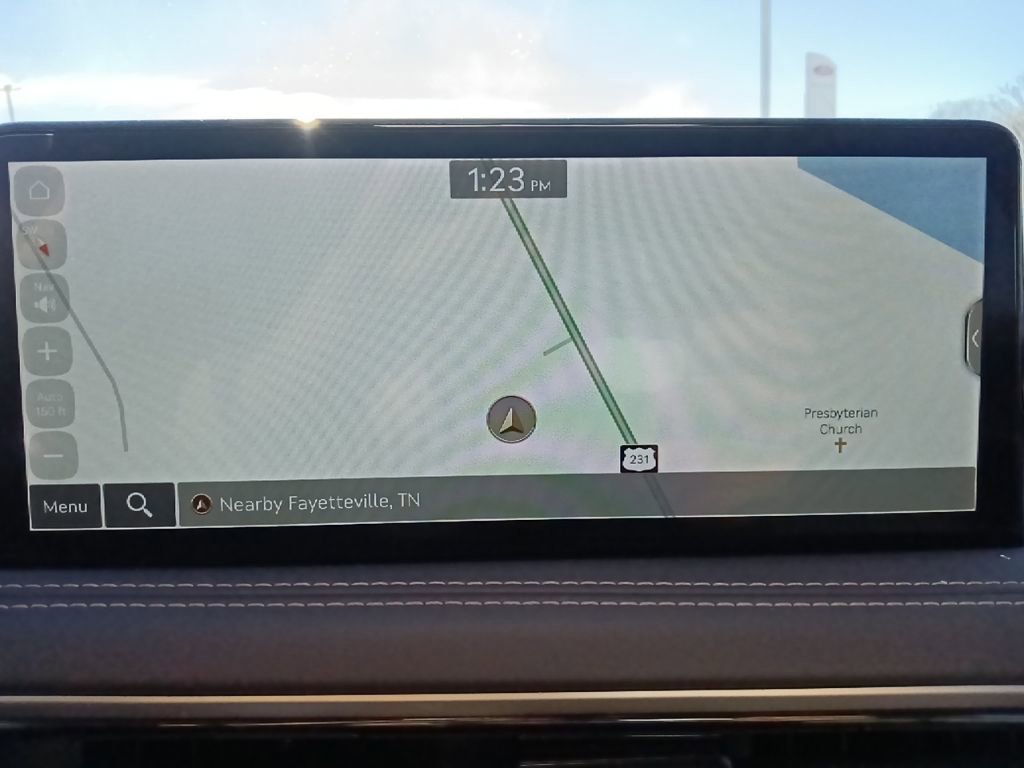 Used 2025 Genesis G70 2.5T image 22