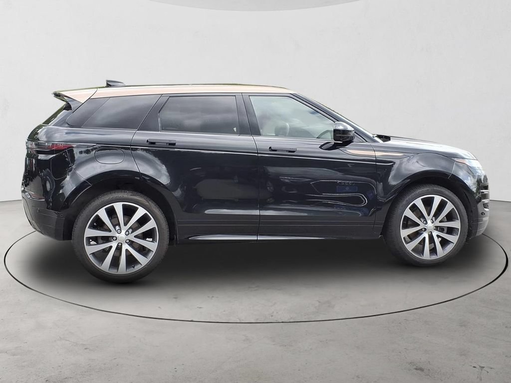 Used 2024 Land Rover Range Rover Evoque Dynamic SE AWD/4WD image 4