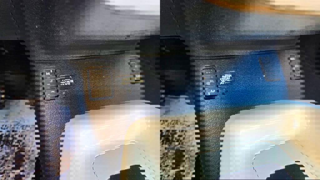 Used 2016 Toyota Prius Four Touring w/ Four Season Floor Mat Package image 17