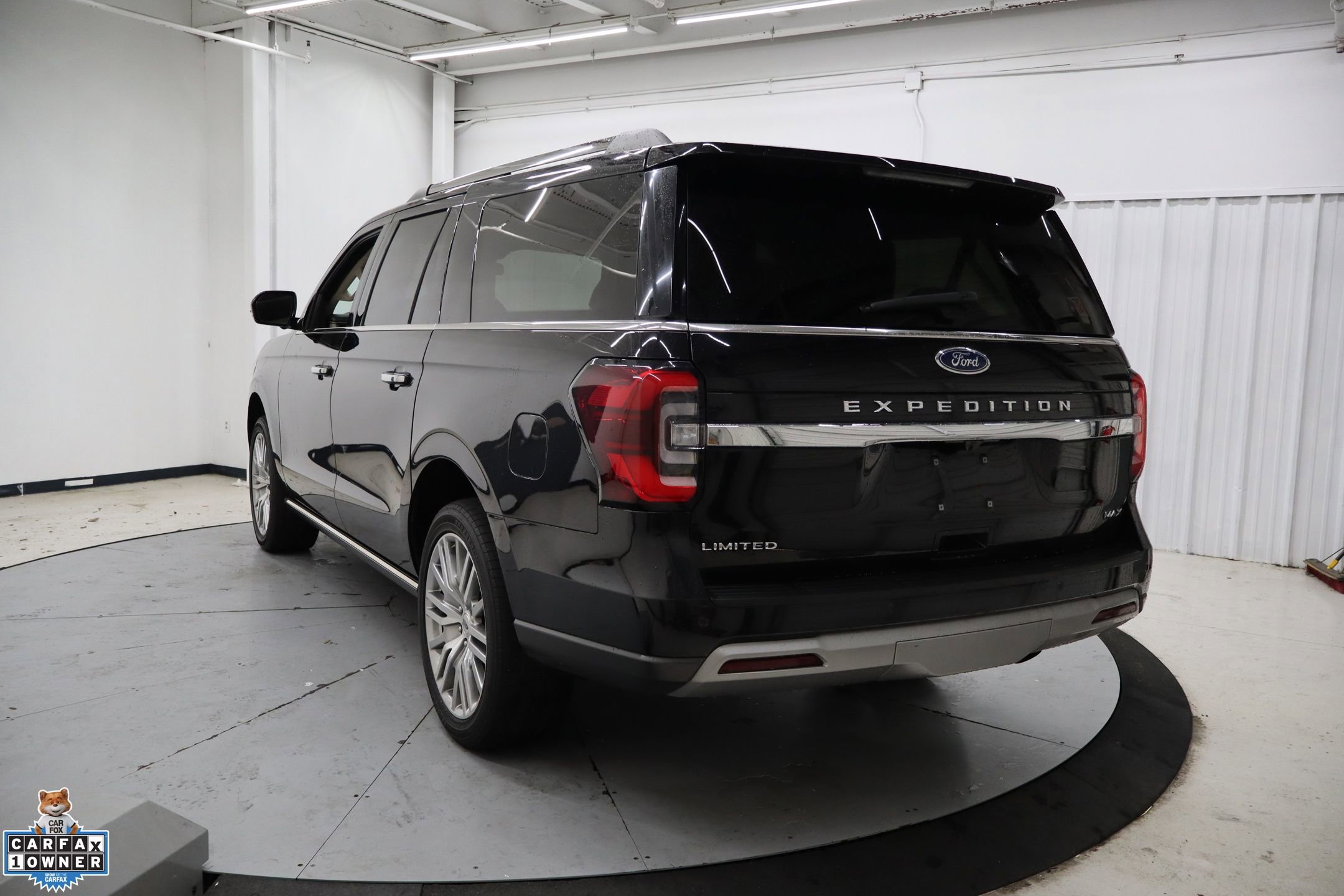 Used 2024 Ford Expedition Max Limited image 8