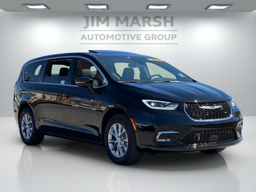 New 2026 Chrysler Pacifica Limited AWD/4WD image 8