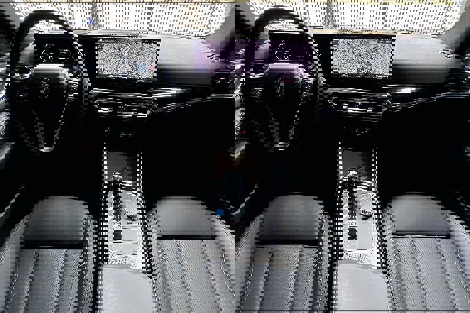 Used 2023 BMW i4 eDrive35 image 15