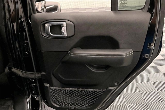 Used 2021 Jeep Gladiator Overland w/ Popular Equipment Package image 19