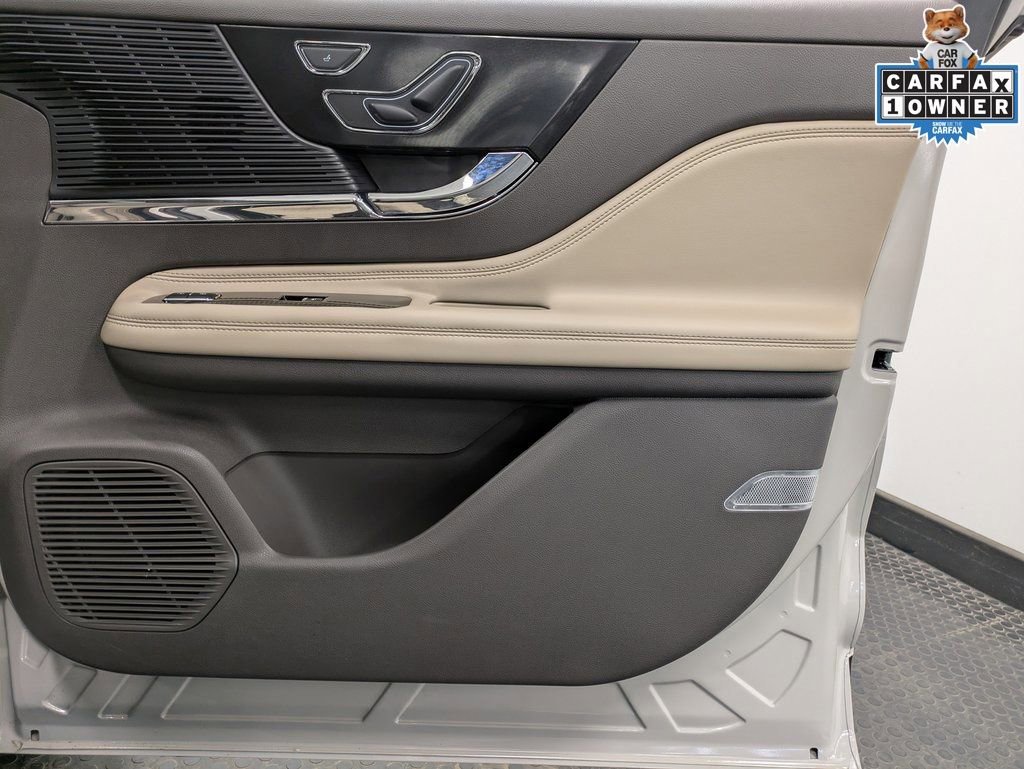 Certified 2022 Lincoln Corsair AWD w/ Equipment Group 101A image 27