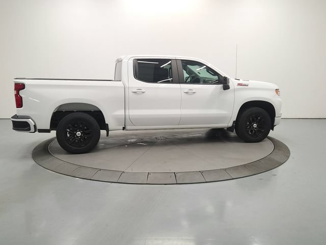 Used 2024 Chevrolet Silverado 1500 RST w/ Z71 Off-Road Package AWD/4WD image 9