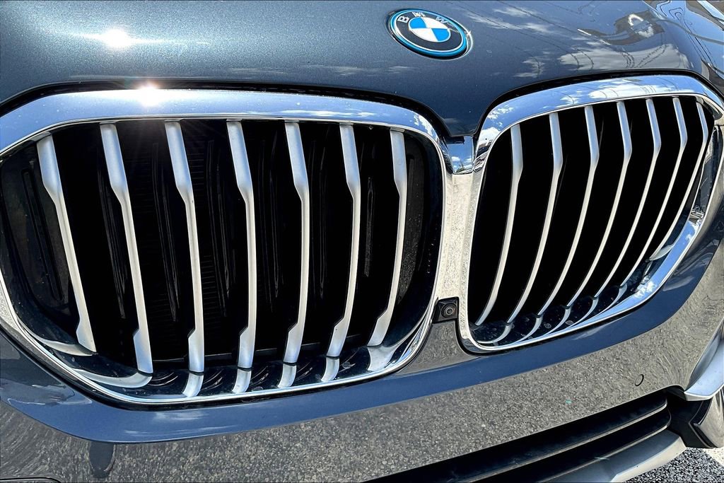 Used 2022 BMW X5 xDrive45e w/ Climate Comfort Package image 39