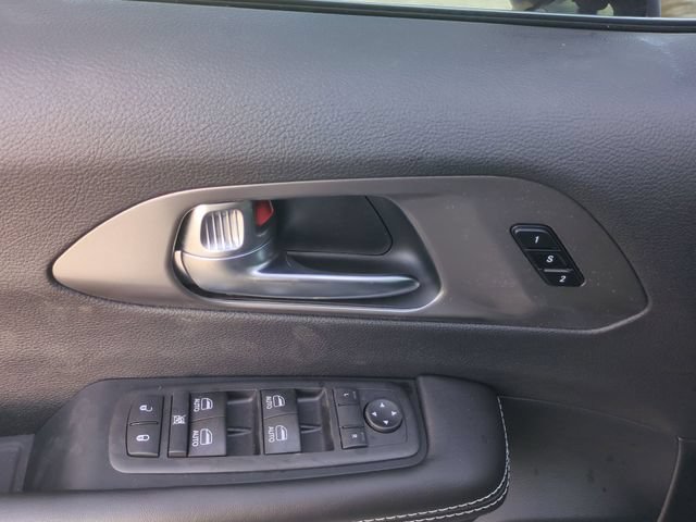 New 2026 Chrysler Pacifica Select FWD image 26
