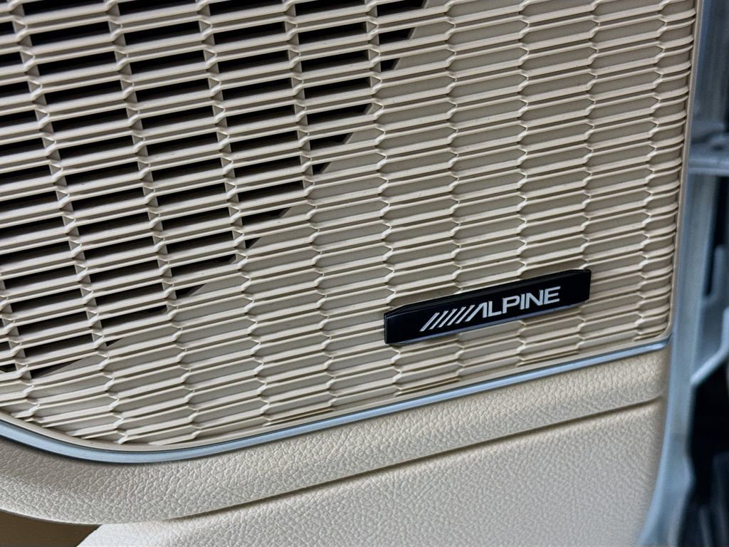 Used 2022 Jeep Grand Cherokee L Limited image 19