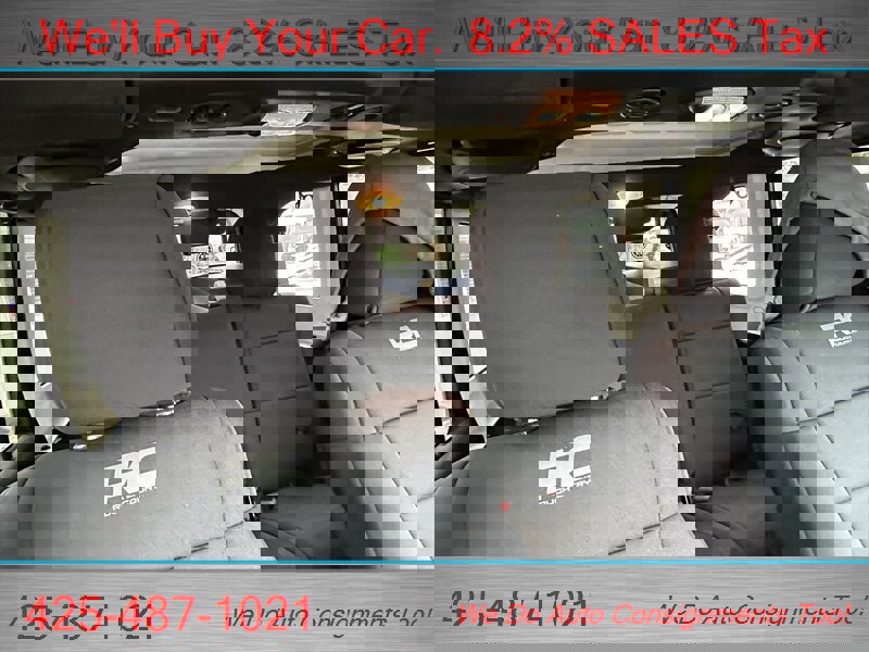 Used 2012 Jeep Wrangler Unlimited Rubicon w/ Connectivity Group image 30