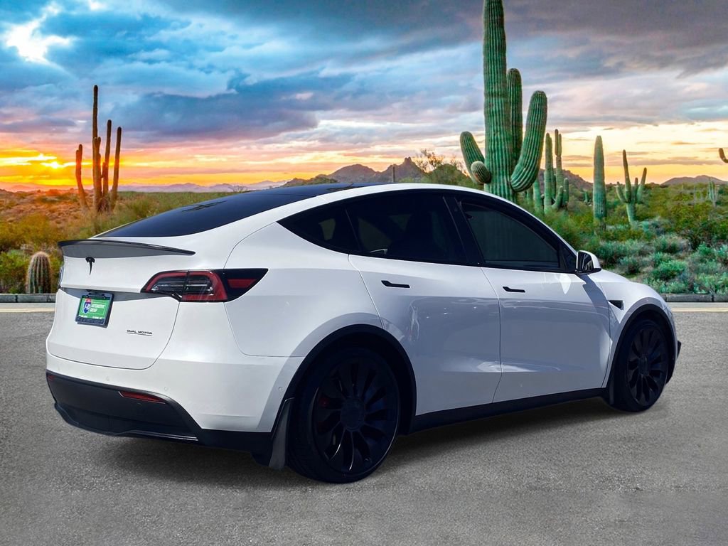 Used 2021 Tesla Model Y Performance AWD/4WD image 3
