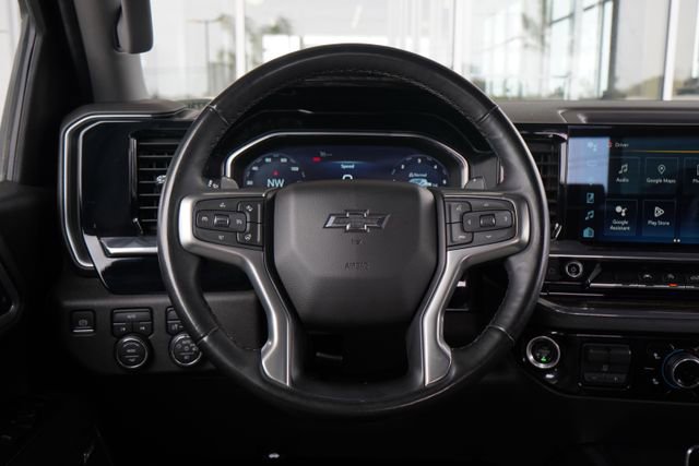 Used 2023 Chevrolet Silverado 1500 RST w/ Redline Edition AWD/4WD image 23