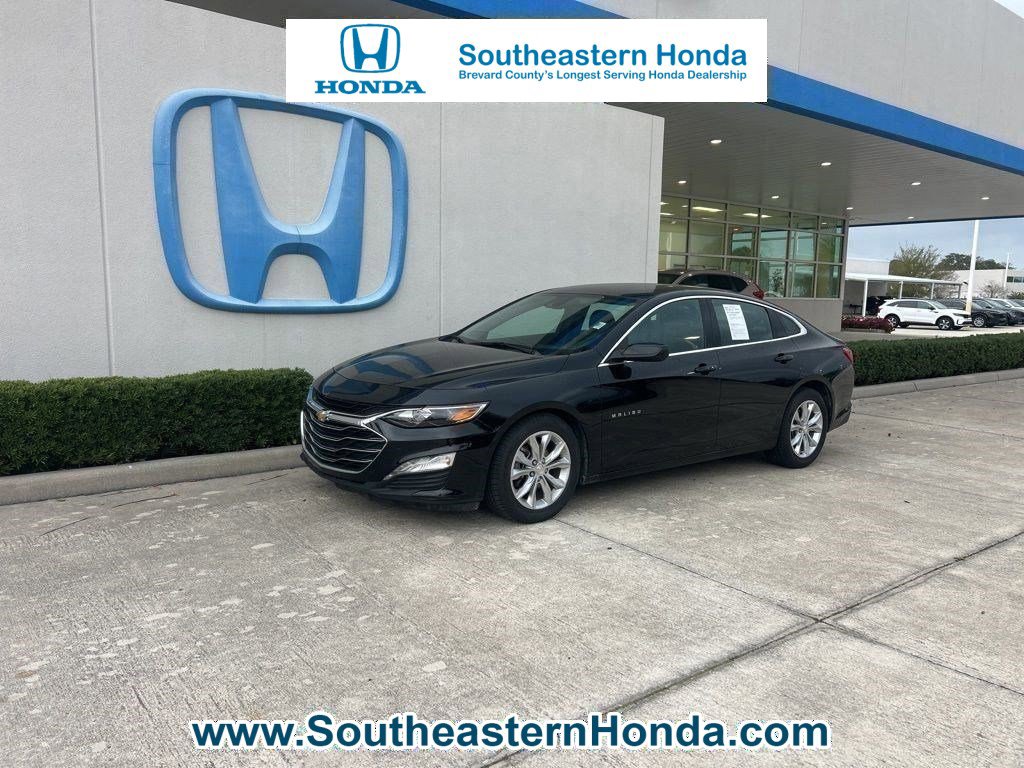 Used 2024 Chevrolet Malibu LT FWD image 1