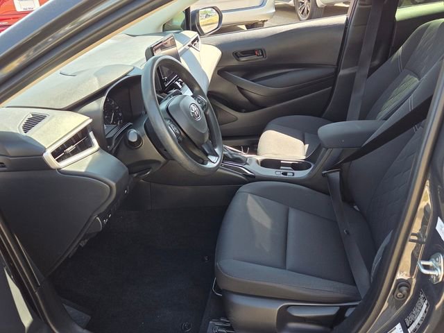 Used 2025 Toyota Corolla LE FWD image 5