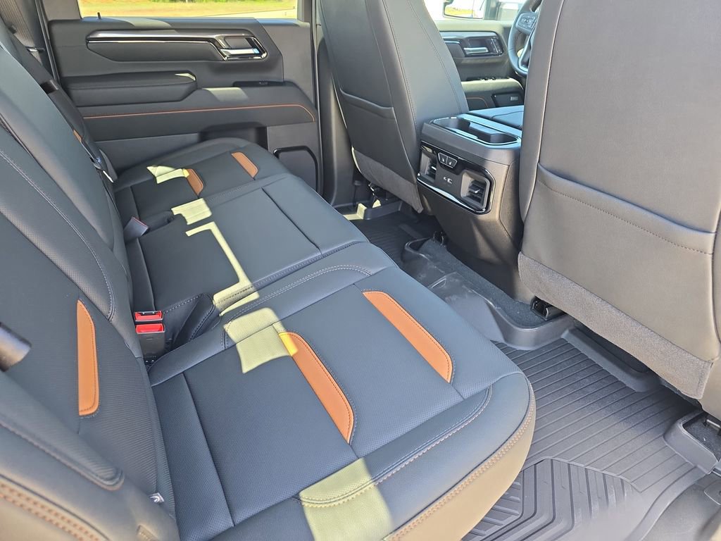 New 2026 GMC Sierra 2500 AT4 w/ AT4 Premium Plus Package AWD/4WD image 11