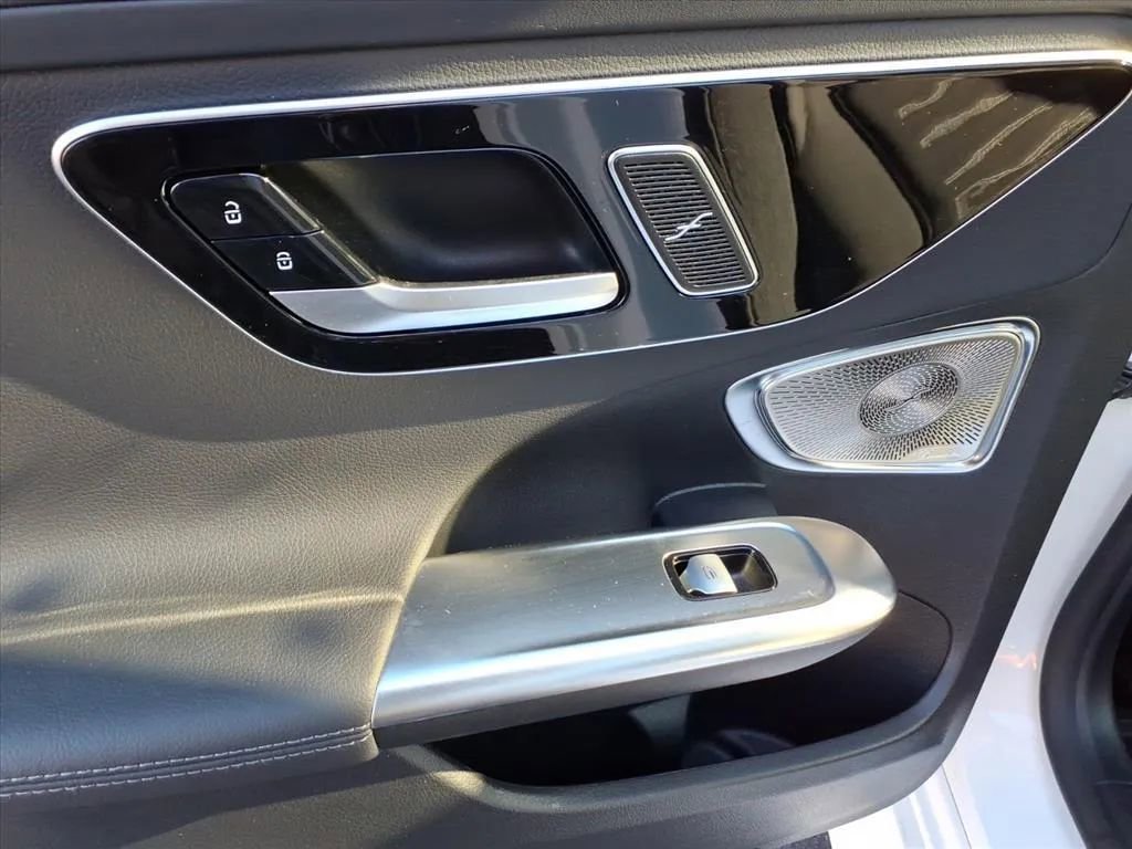 Used 2024 Mercedes-Benz C 300 4MATIC Sedan w/ AMG Line w/ Night Package image 21