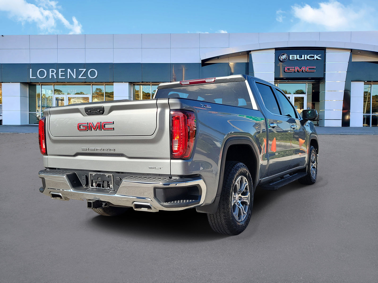 Used 2024 GMC Sierra 1500 SLT w/ X31 Off-Road Package AWD/4WD image 5