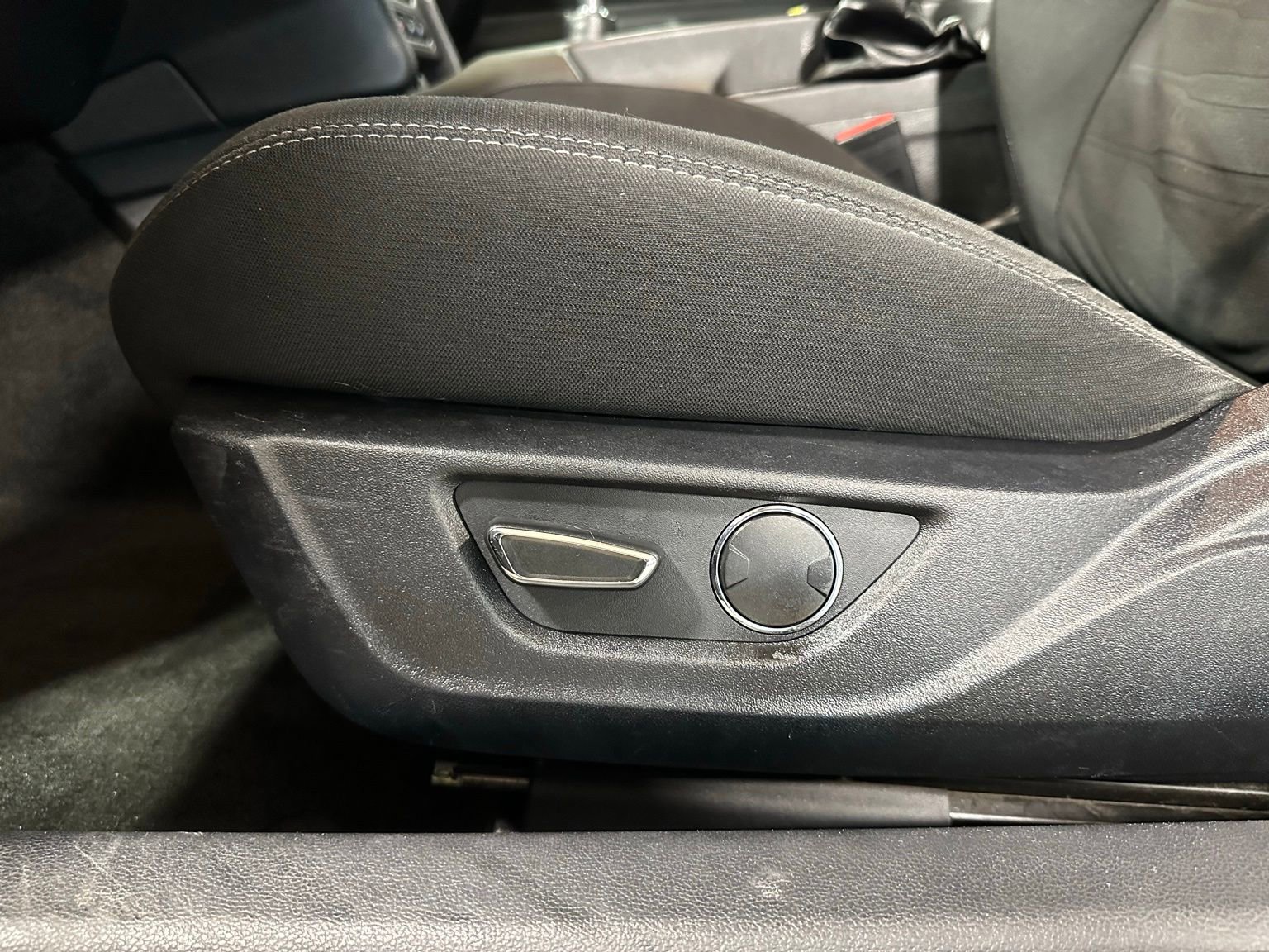 Used 2017 Ford Mustang GT RWD image 13