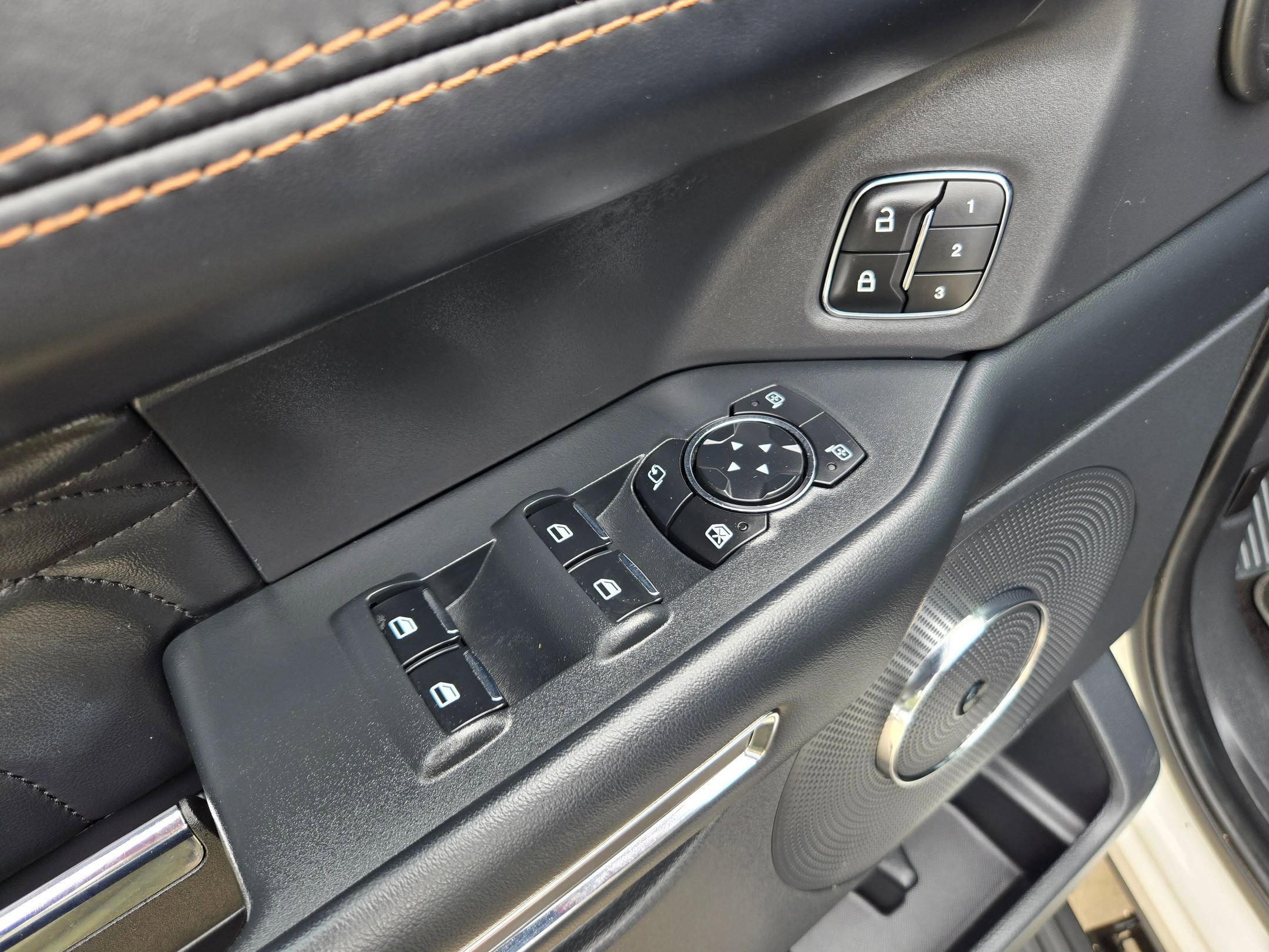 Used 2023 Ford Expedition Max Platinum RWD image 19