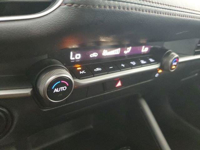 Used 2024 MAZDA MAZDA3 s FWD image 29