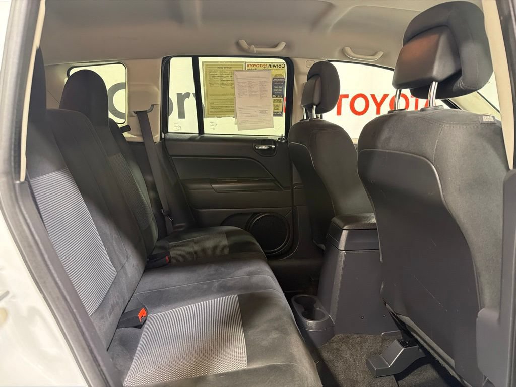 Used 2016 Jeep Compass Sport w/ Power Value Group FWD image 14