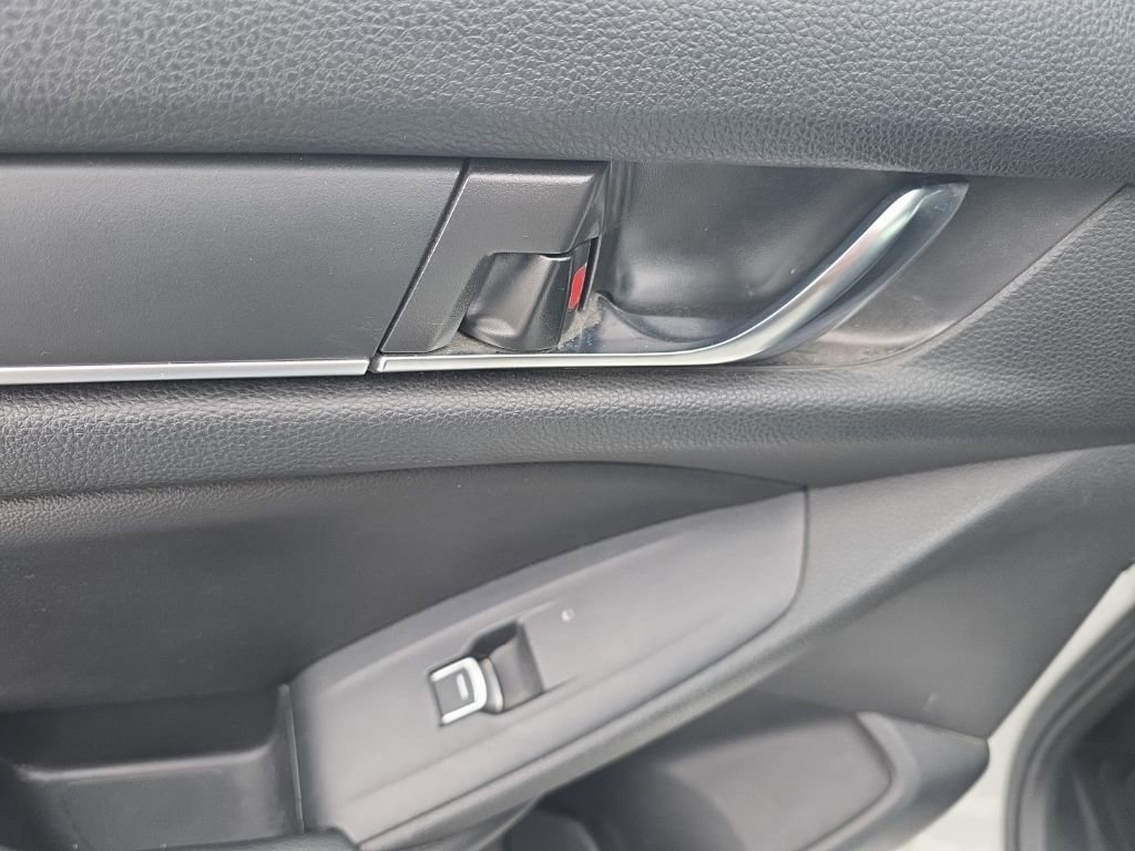 Used 2021 Honda Accord LX image 31