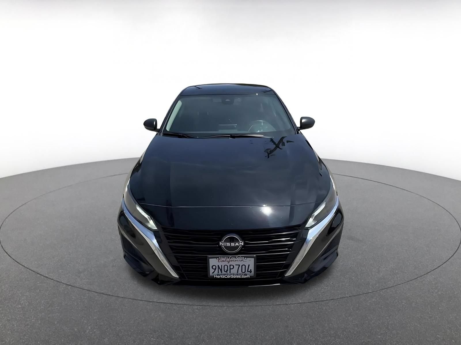 Used 2025 Nissan Altima 2.5 SV FWD image 4
