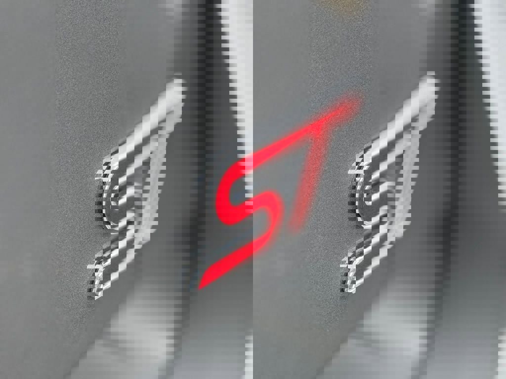 Certified 2025 Ford Explorer ST image 7