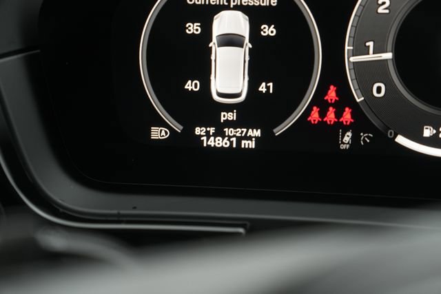 Used 2025 Porsche Cayenne Base image 26