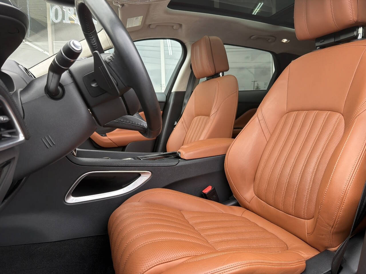 Used 2018 Jaguar F-PACE Portfolio AWD/4WD image 26